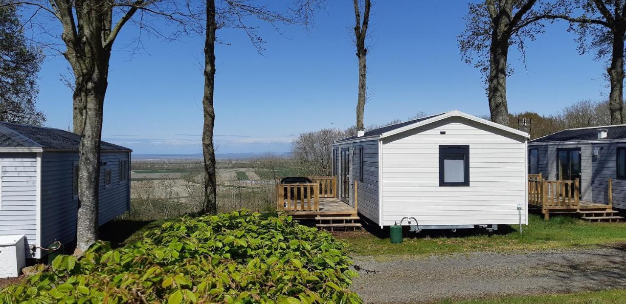 Camping Le Balcon De La Baie Saint-Marcan Exteriör bild