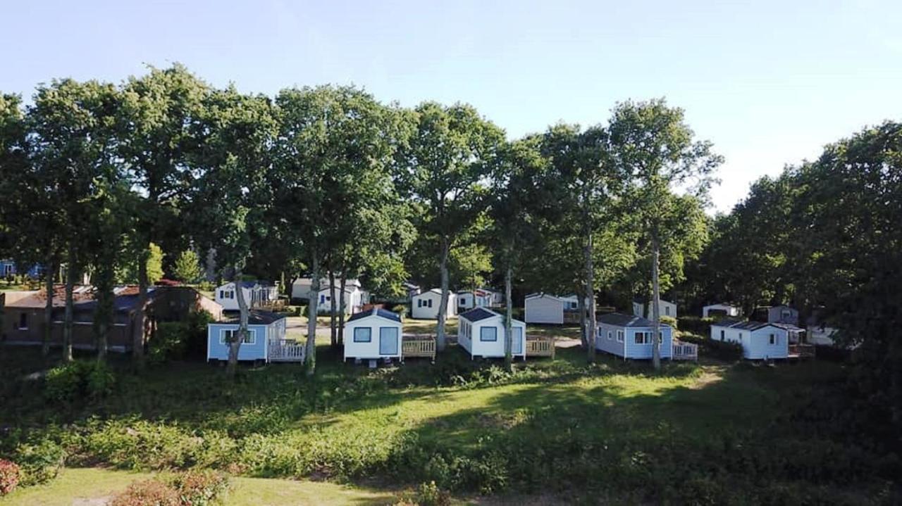 Camping Le Balcon De La Baie Saint-Marcan Exteriör bild